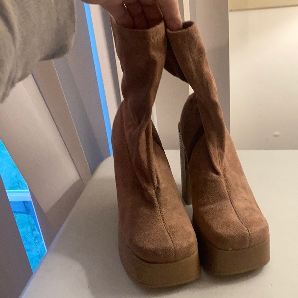 Sz 8 Platform Brown Fabric Boots by Splash With Zip Up Sides/5 Inch Heels